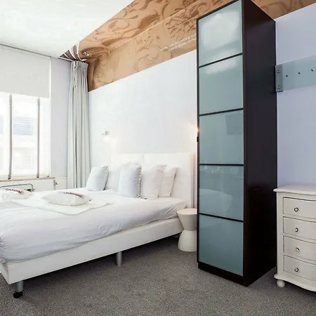 Stadsvilla Mozaic 4* Гаага
