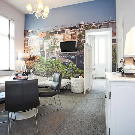Stadsvilla Mozaic Hotell 4*
